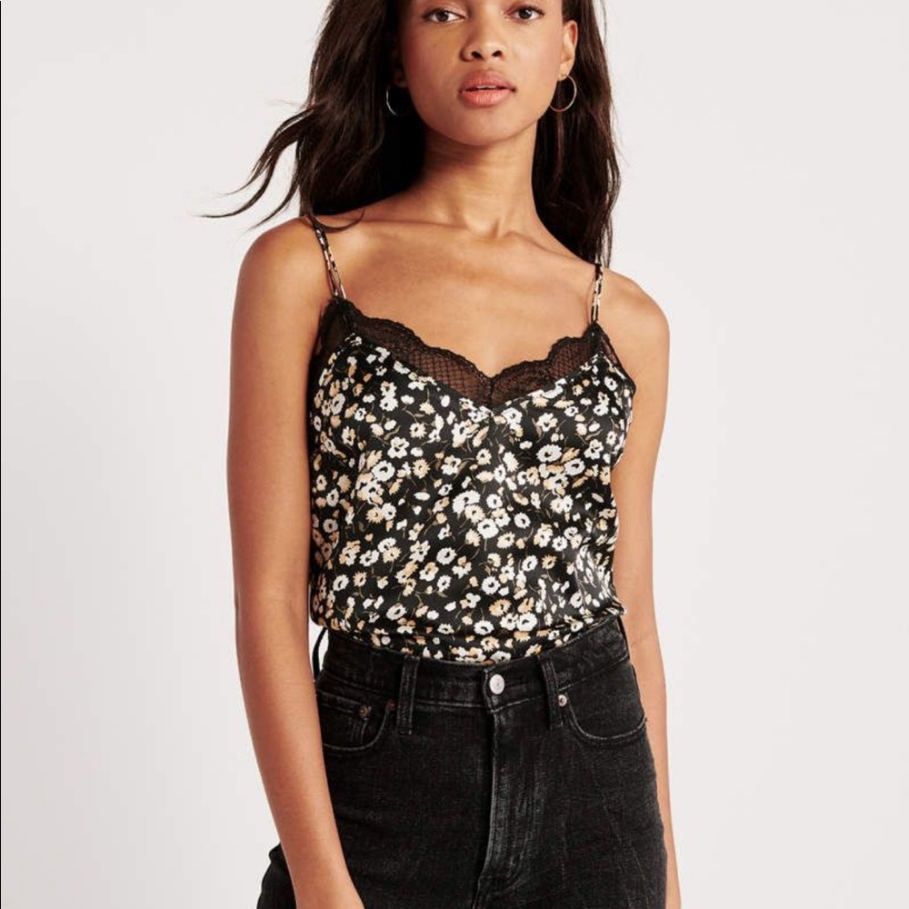 Abercrombie Lace Trim Cami Flower